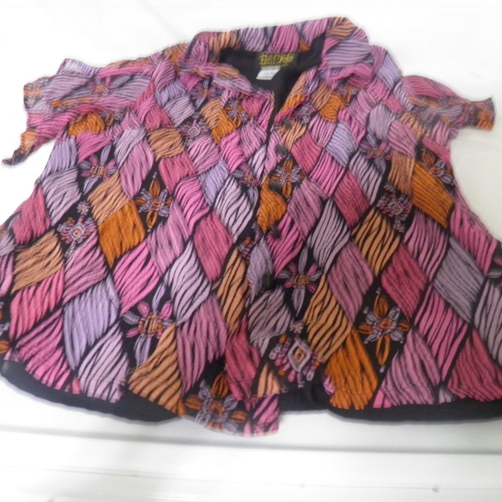 BOB MACKIE FLUTTER SLEEVE BLOUSE